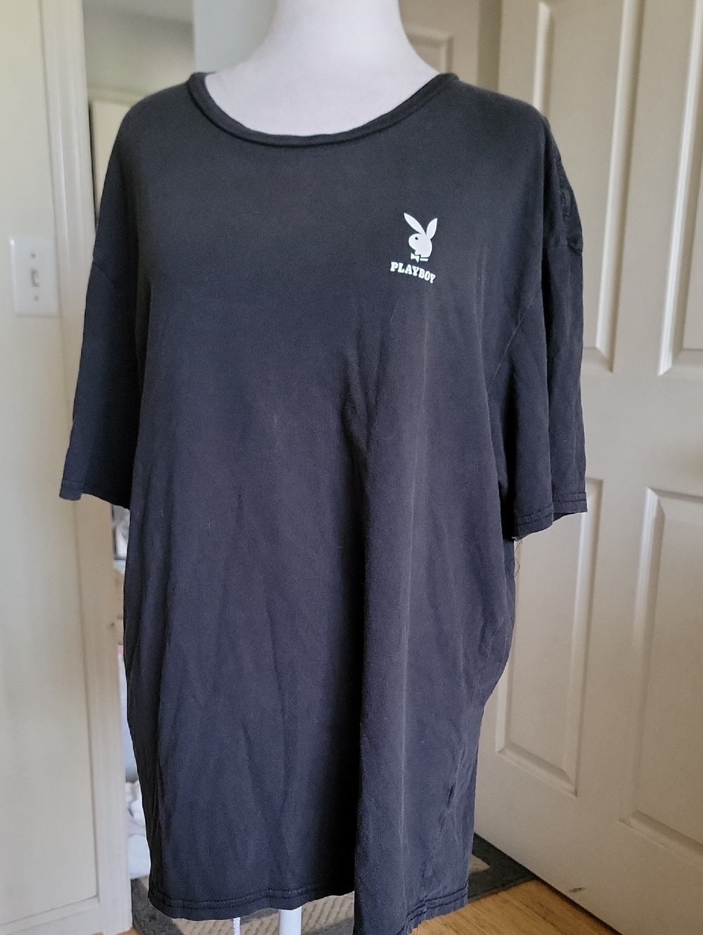 PLAYBOY By pacsun Black Short-Sleeve Logo Tee